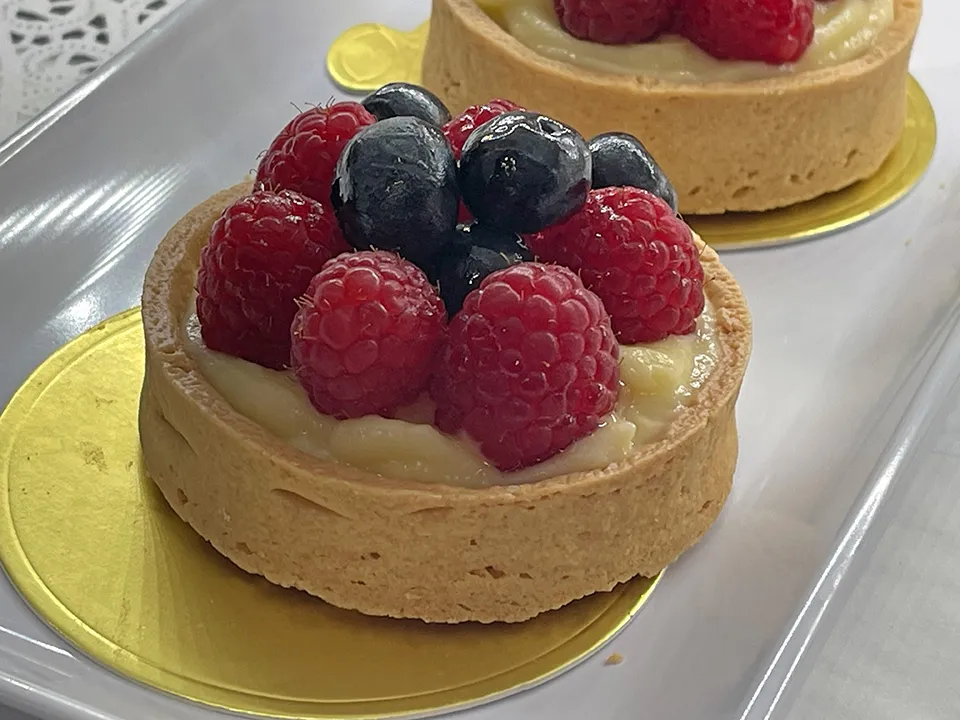 Berry tart at Paris Cafe San Francisco